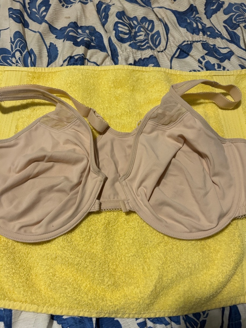 Seamless Nude Underwire Bra for Everyday Comfort
